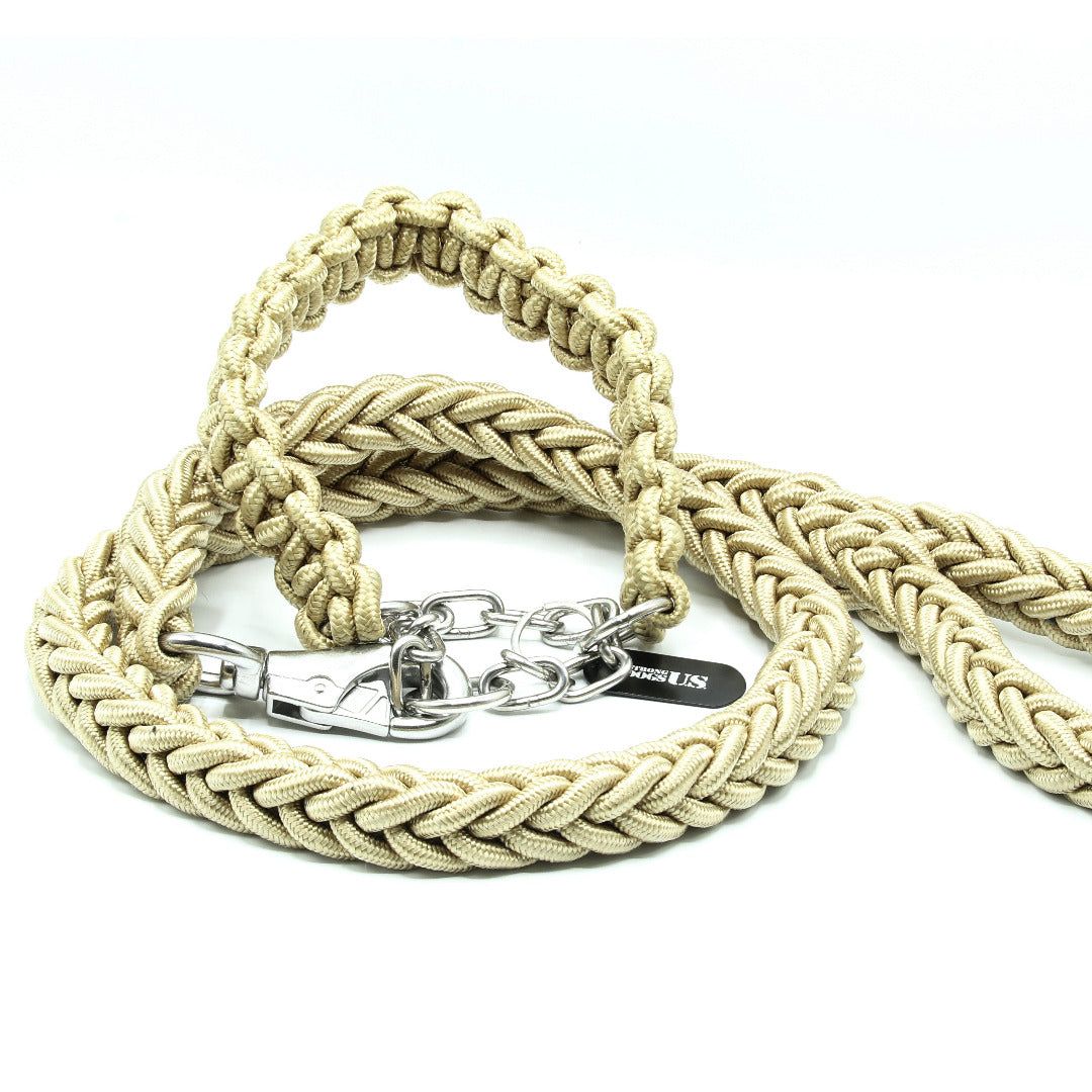Geflochtene Power-Leash "Diamond" von Strong Dogs U.S. in Frontalansicht – auffälliges Diamantmuster im Design kombiniert mit robusten Metallverbindungen.