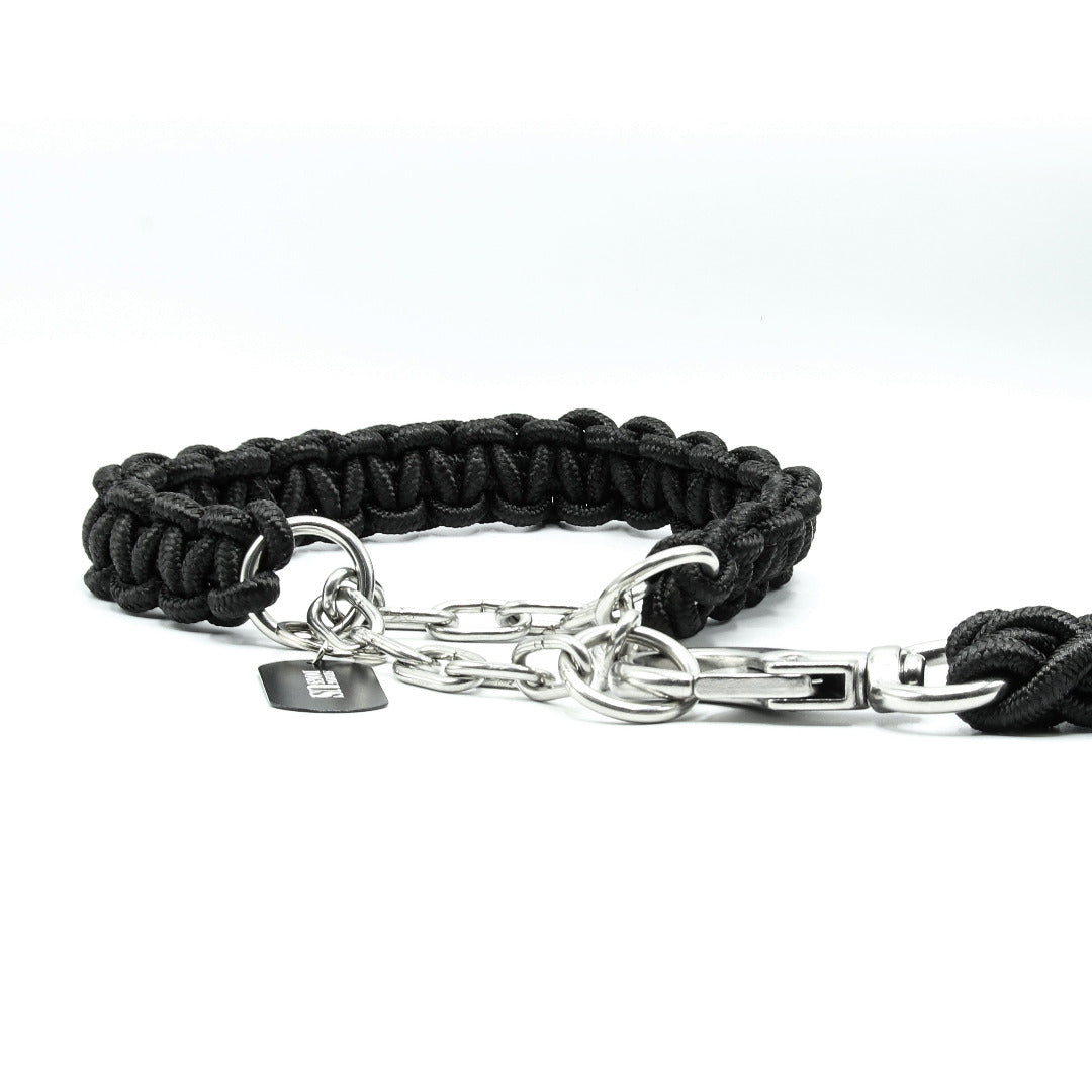 Power Leash Diamond in Schwarz von Strong Dogs U.S. – geflochtenes Paracord-Design mit stabiler Kette und glänzendem Karabiner in Detailansicht.