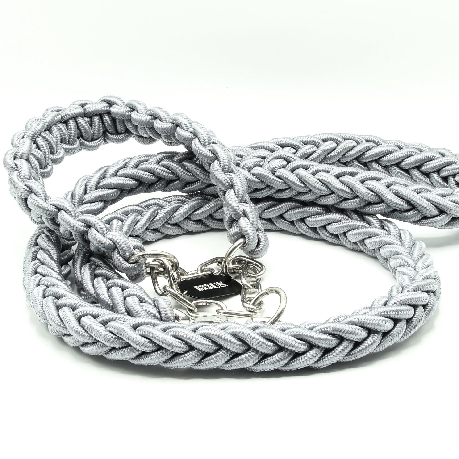 Power Leash Diamond in Silber von Strong Dogs U.S. – geflochtenes Paracord-Design mit stabiler Kette und glänzendem Karabiner in Seitenansicht.